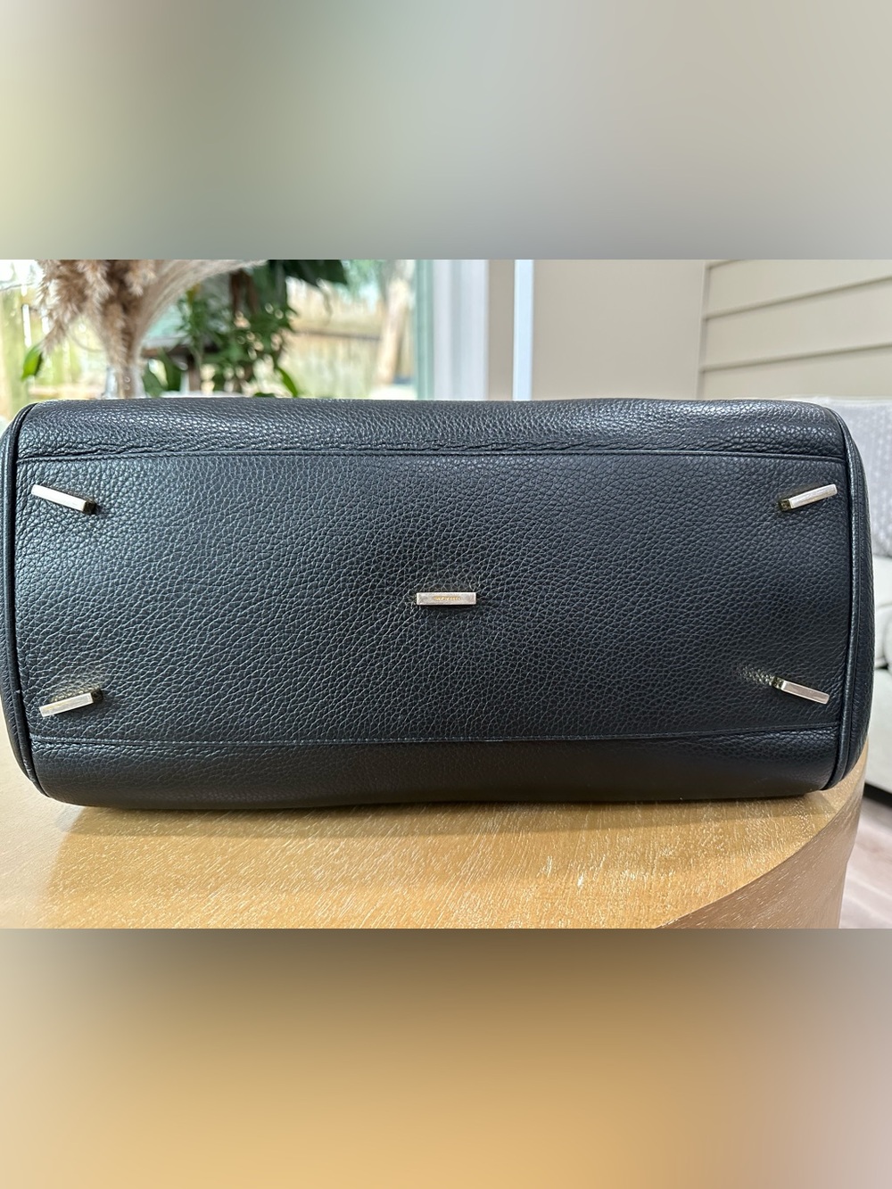 Salvatore Ferragamo East West Black Leather Tote Bag - Picture 5 of 10